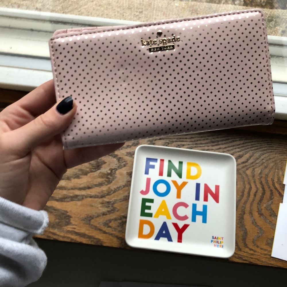 Kate Spade Lilac Street Dot Wallet *NEVER USED*